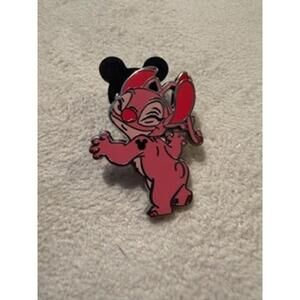 Hidden Mickey Angel 2025 Disneyland Pin [COPY]